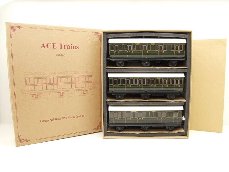 Ace Trains O Gauge C24 SR Southern Green Six Wheeled Passenger Coaches x3 Set Boxed 2/3 Rail image 1