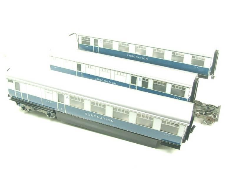 Ace Trains O Gauge C7 LNER "Record Breaking Set" Articulated x6 Coaches Coronation Set 3 Rail image 2