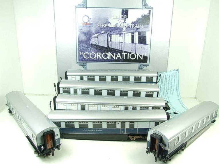 Ace Trains O Gauge C7 LNER "Record Breaking Set" Articulated x6 Coaches Coronation Set 3 Rail image 22
