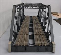 Atlas 6921 - O Gauge AL6921 Made up 3 Rail Double Track Pratt Truss Bridge Fully Built image 3