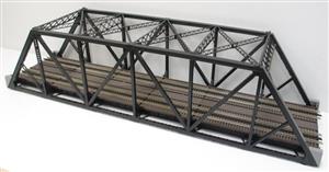 Atlas 6921 - O Gauge AL6921 Made up 3 Rail Double Track Pratt Truss Bridge Fully Built image 4