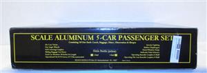 Weaver O Gauge Union Pacific 80 ft. 5-Car Passenger Set "Gold Edition" Boxed Unused as NEW image 10