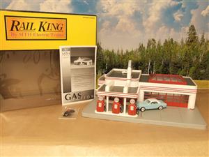 MTH Rail King 30-9106, O Gauge "Esso" Garage "Gas Petrol Station" Electric Lit & Sound Boxed image 1