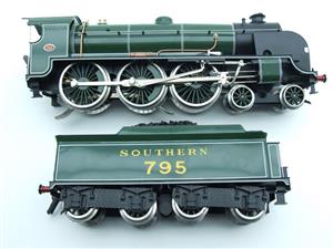 ACE Trains, O Gauge, E34-B3, SR Gloss Lined Olive Green "Sir Dinadan" R/N 795 image 9