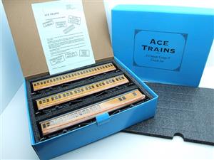 Ace Trains O Gauge C1 "Metropolitan" x3 Coaches Set Includes Working Rear Lamp Fitted Boxed image 2