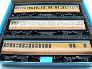 Ace Trains O Gauge C1 "Metropolitan" x3 Coaches Set Includes Working Rear Lamp Fitted Boxed image 3