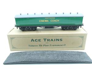Ace Trains Wright Overlay Series O Gauge SR Southern Green "Cinema" Coach R/N 1308 Boxed image 3