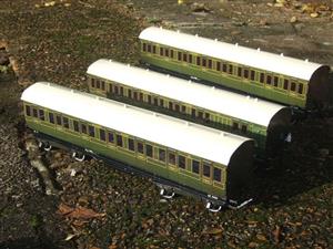 Darstaed O Gauge "SR" x5 Suburban Non Corridor Coaches Set 2/3 Rail Running Boxed image 3