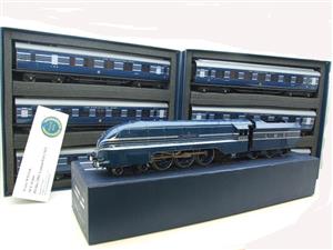 Ace Trains E12A Coronation Pacific LMS Blue "Coronatiion" & x6 Coaches Set" Electric 2/3 Rail image 1