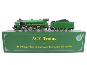 ACE Trains O Gauge E/34-C2 SR Gloss Lined Malachite Green 4-6-0 "King Arthur" 453 Elec 2/3 Rail New image 1