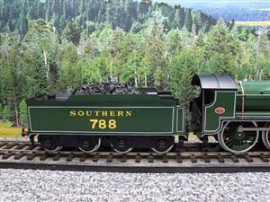 ACE Trains, O Gauge, E/34-B2R, SR Gloss Lined Olive Green "Sir Urrie of the Mount" R/N 788 image 9