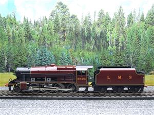 Ace Trains O Gauge E38A, LMS Lined Gloss Maroon Class 8F, 2-8-0 Locomotive and Tender R/N 8624 image 1