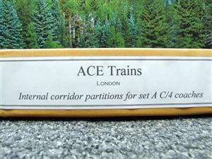 ACE Trains O Gauge Internal Corridor Partitions for C4 LNER Bow End Coaches x3 Bxd Set image 2