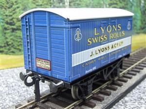 Ace Trains Horton Series O Gauge G/2H9 PO "Lloyns Swiss Rolls" Van No 14 Boxed image 5