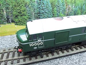 Ace Trains O Gauge E39D1 BR Gloss Green Egg Shell Waistband & Grey roof R/N 10000 Post-56 Co-Co Diesel Loco 2/3 Rail New Boxed image 8