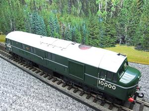 Ace Trains O Gauge E39D1 BR Gloss Green Egg Shell Waistband & Grey roof R/N 10000 Post-56 Co-Co Diesel Loco 2/3 Rail New Boxed image 9